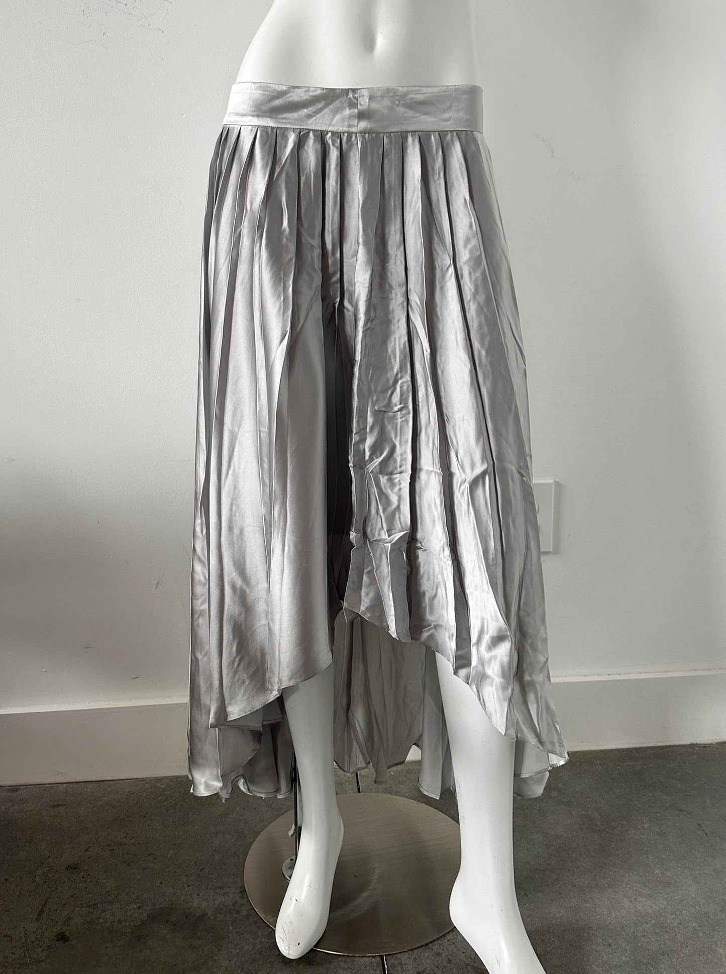 Silk Pleated Skirt Size Medium NWT