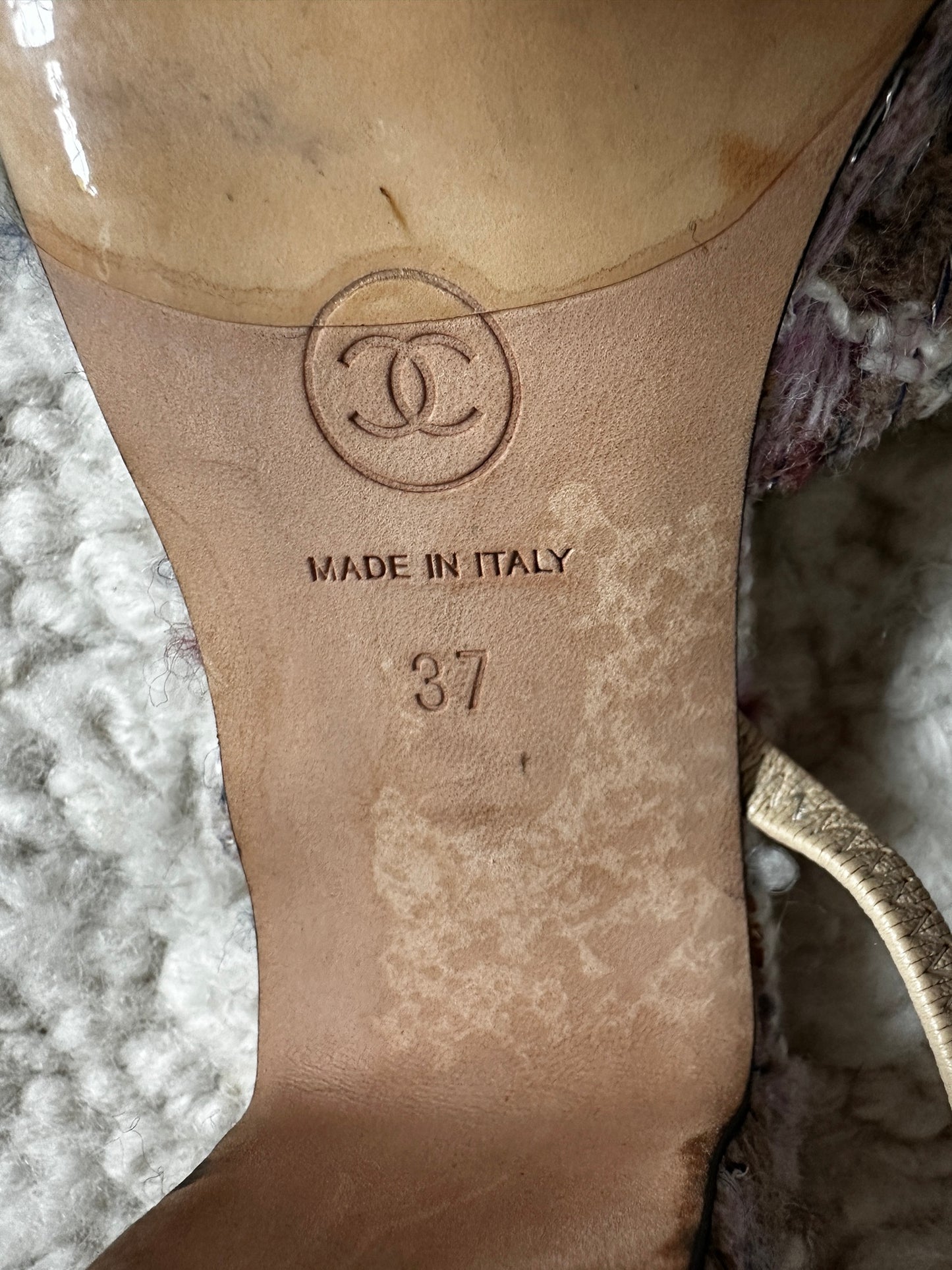 Interlocking CC Slingback Pumps Size 37