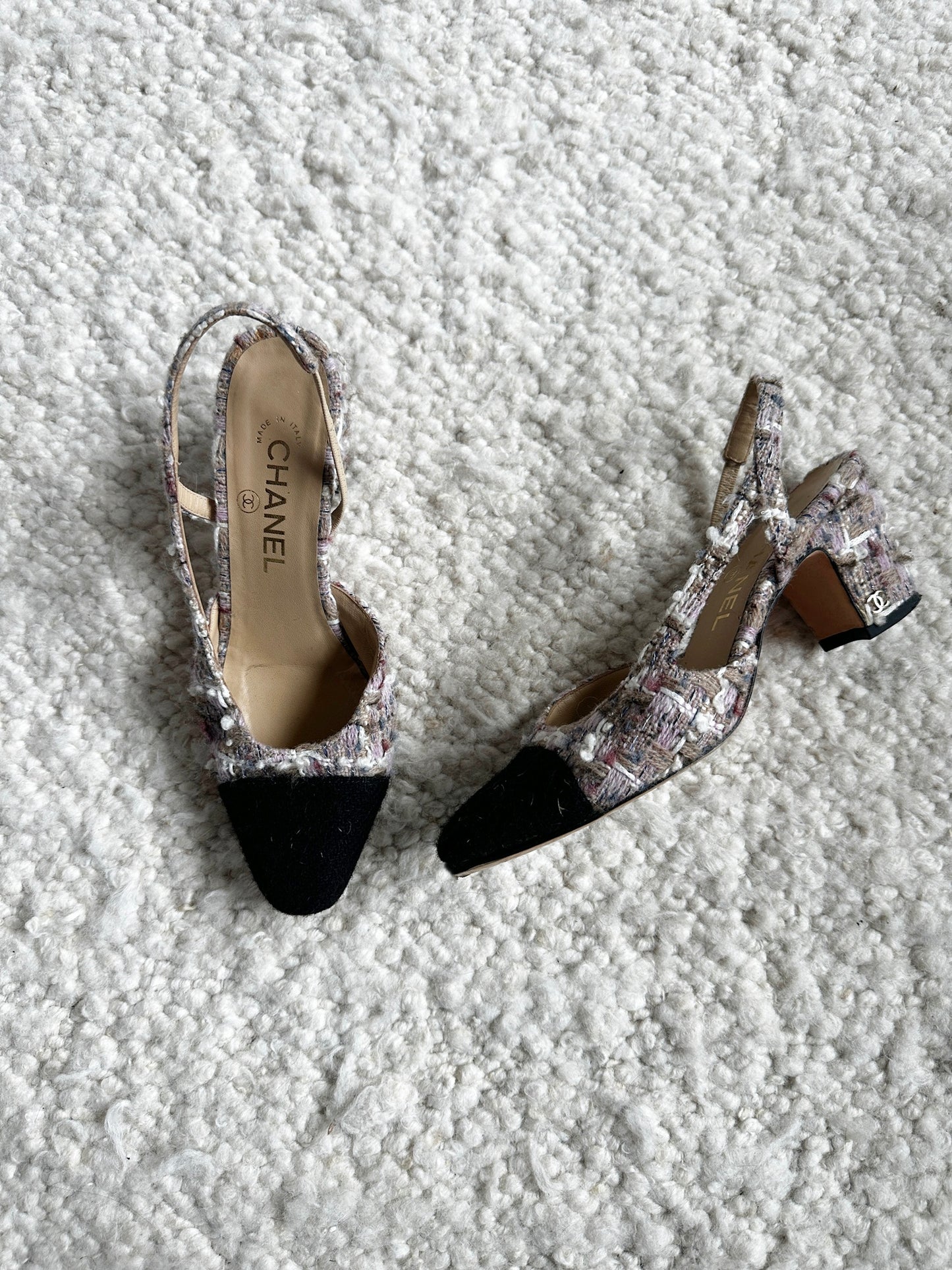 Interlocking CC Slingback Pumps Size 37