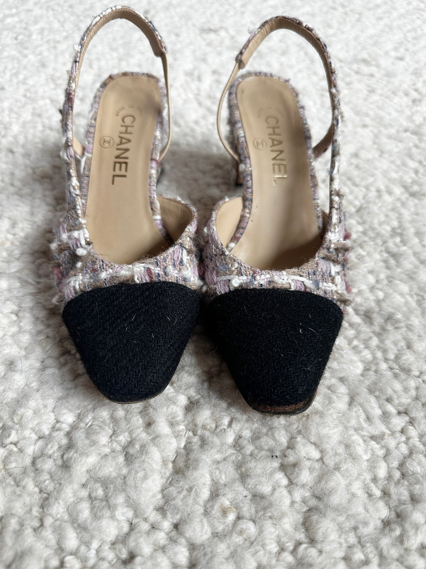 Interlocking CC Slingback Pumps Size 37