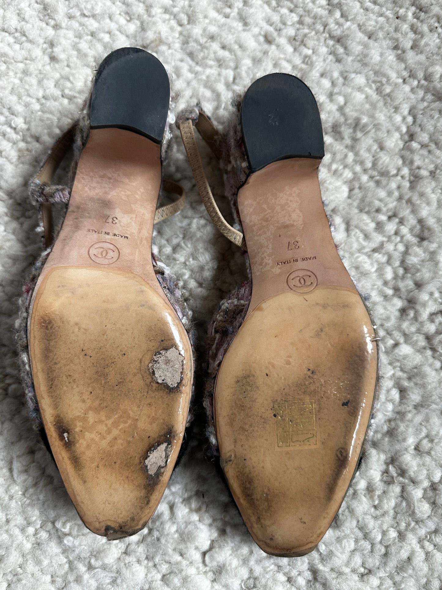 Interlocking CC Slingback Pumps Size 37