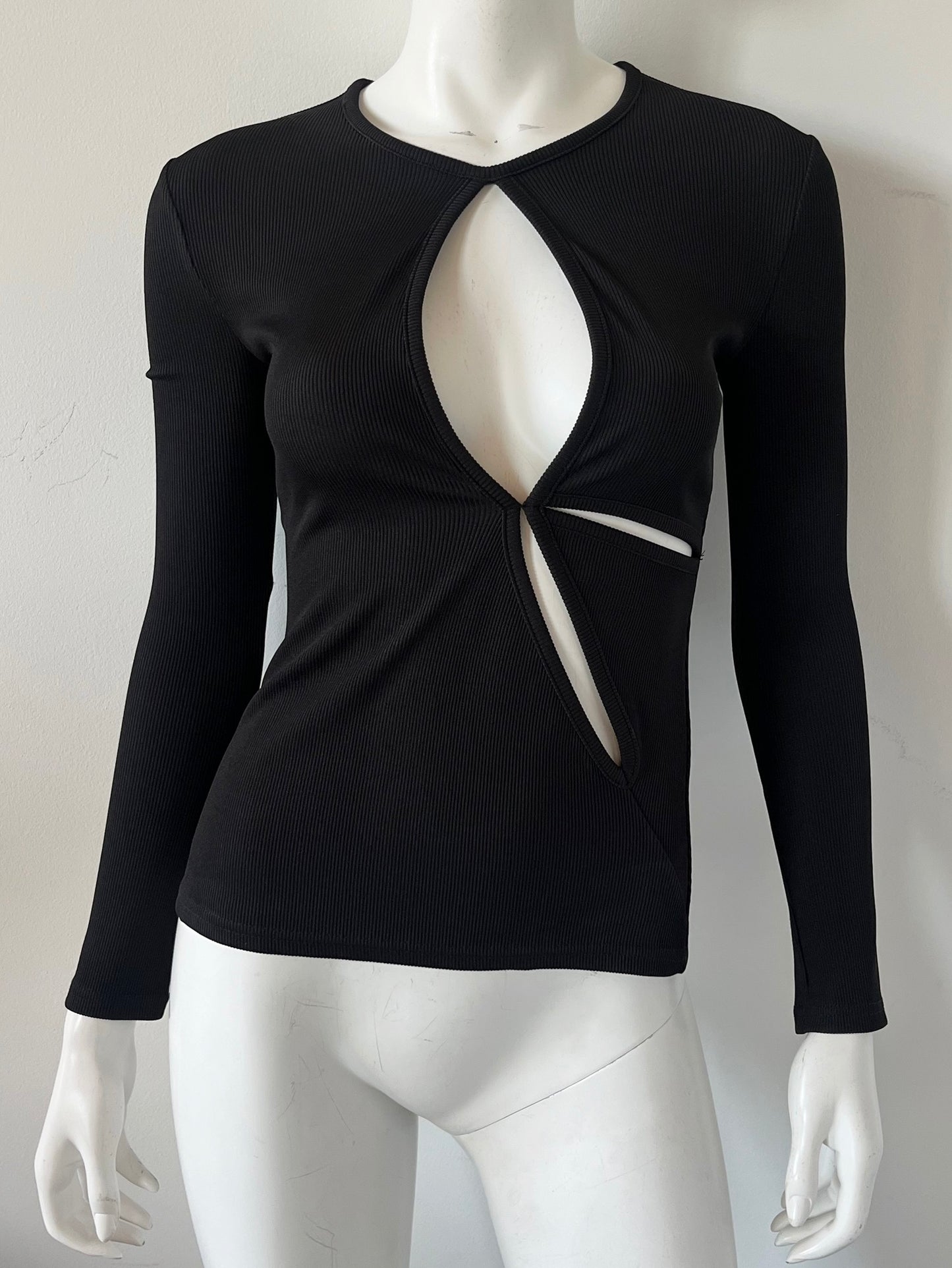 Anglaise Cutout Top Size AU4/XS NWT