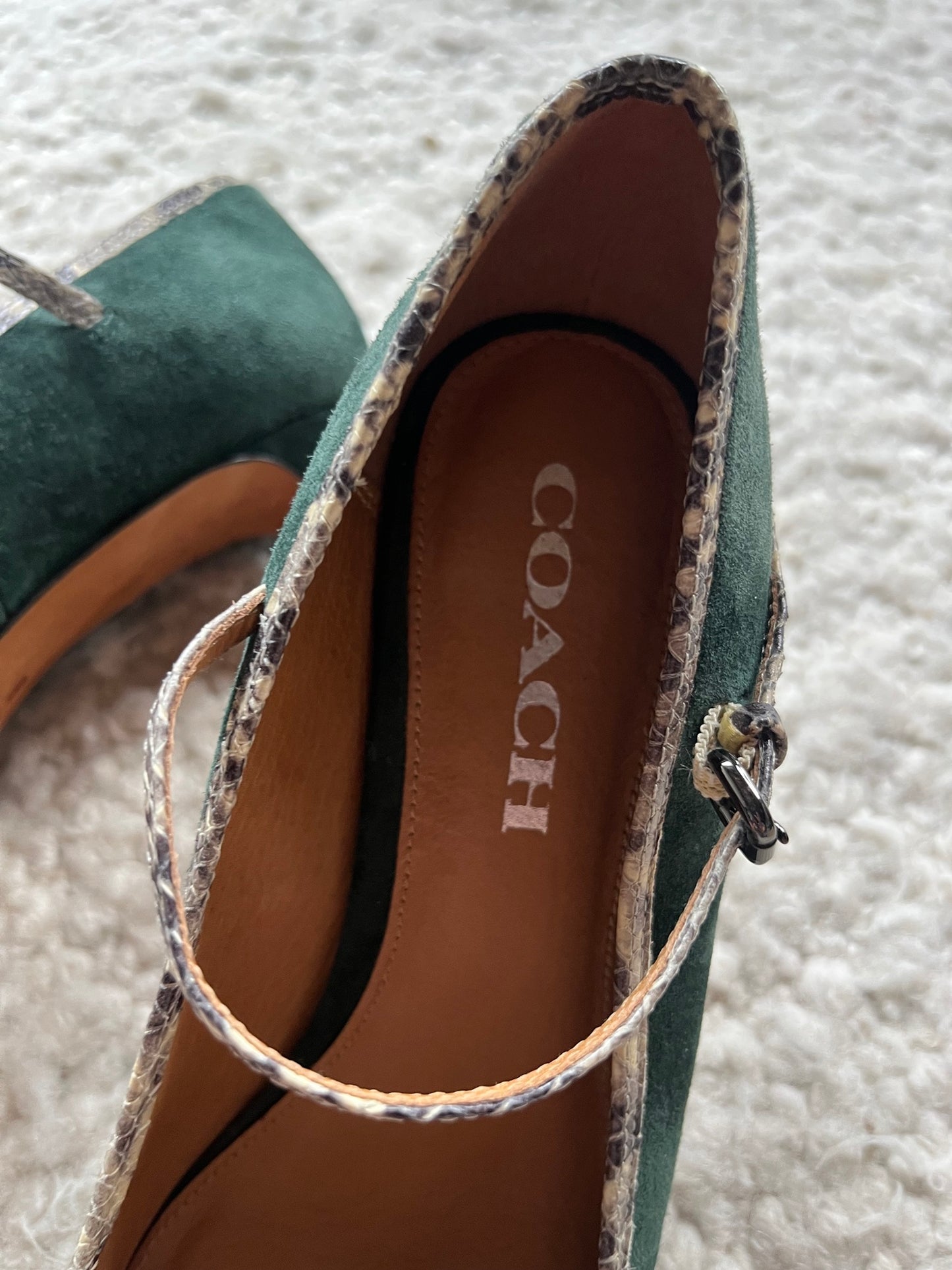 Suede Mary Jane Pumps Size 6.5