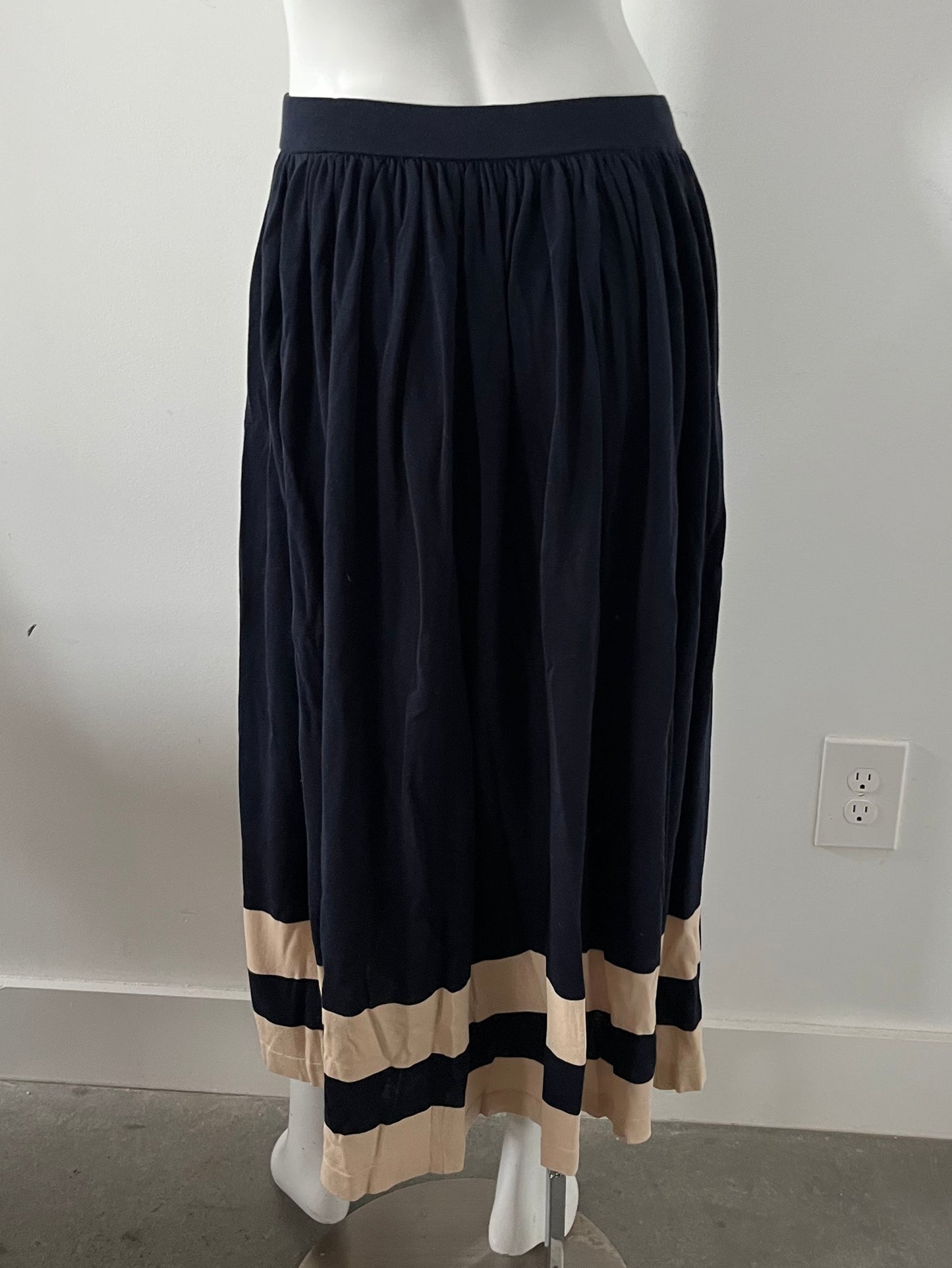 Lucia Cotton Skirt Size Medium