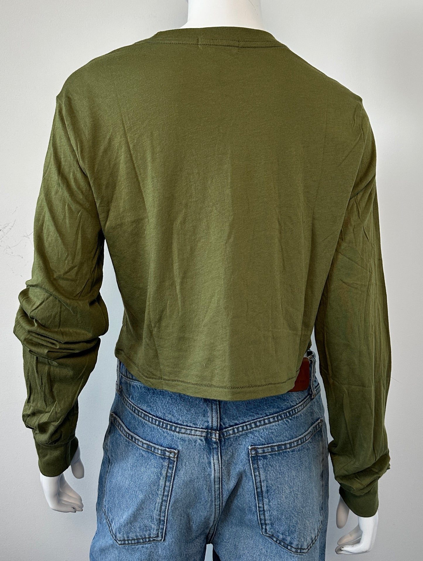 Long Sleeve Crop Tee Size Medium NWT