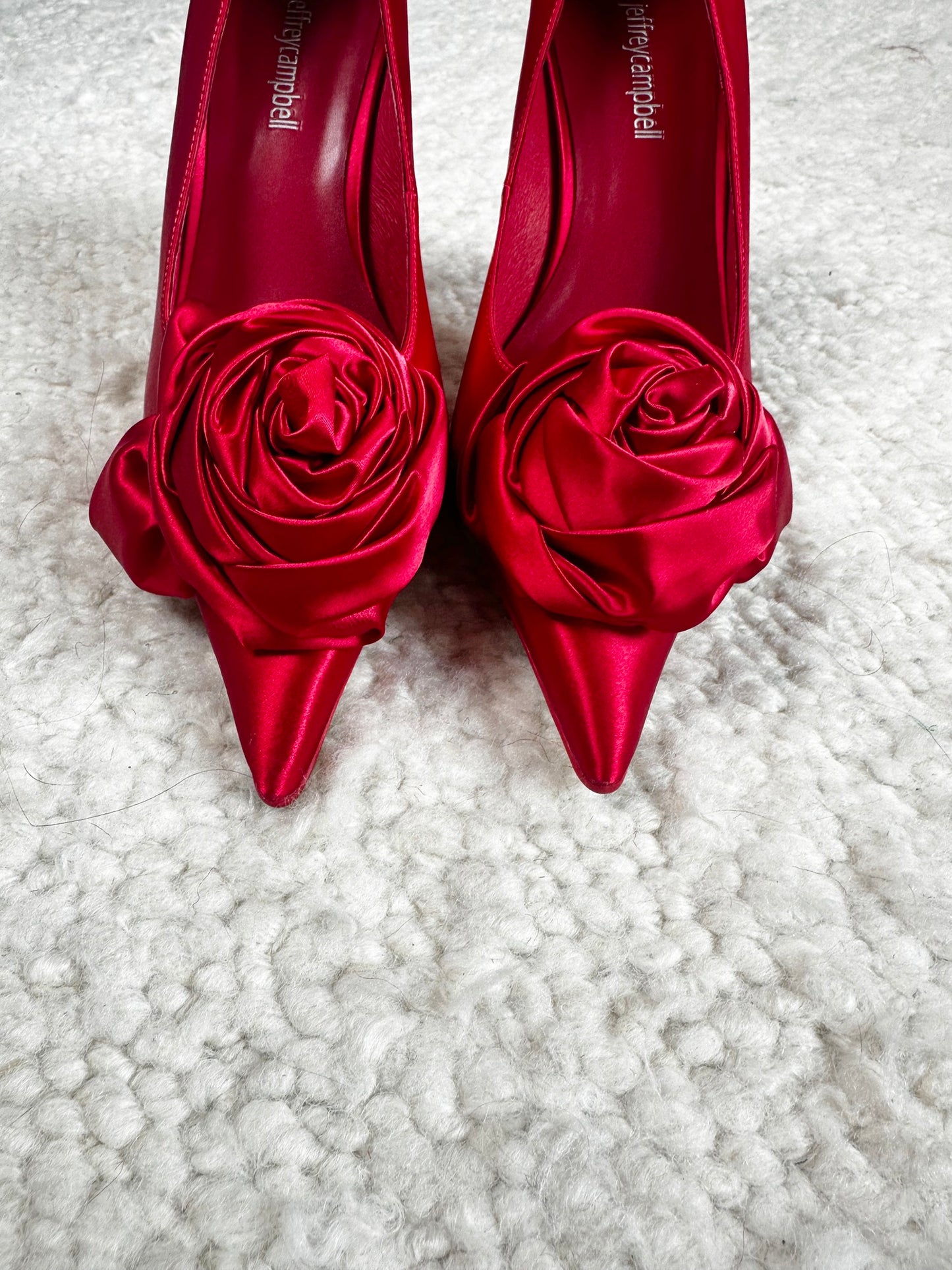Rosette Pumps Size 8 NWOB