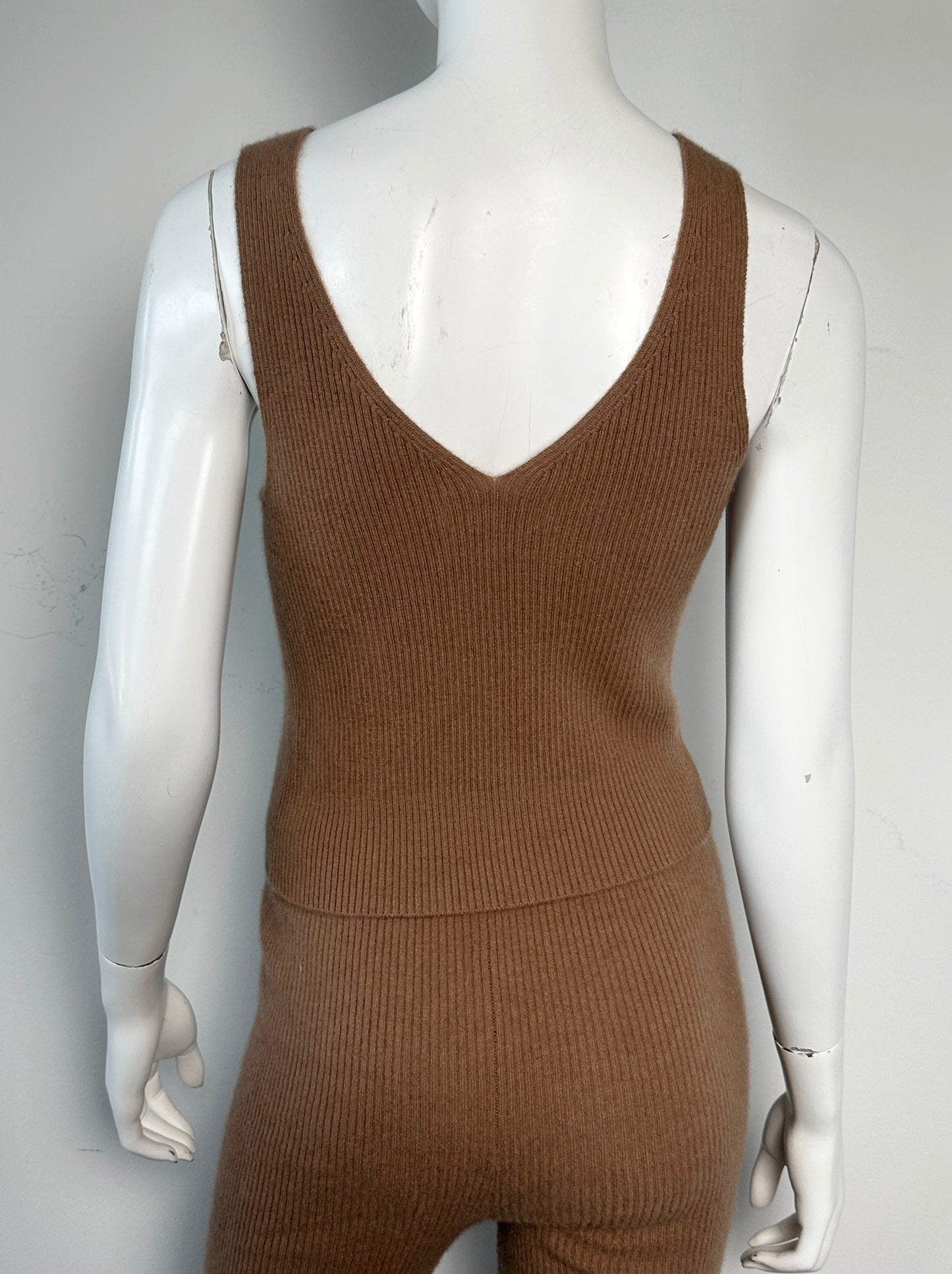 Cashmere Ribbed Tank Size Small