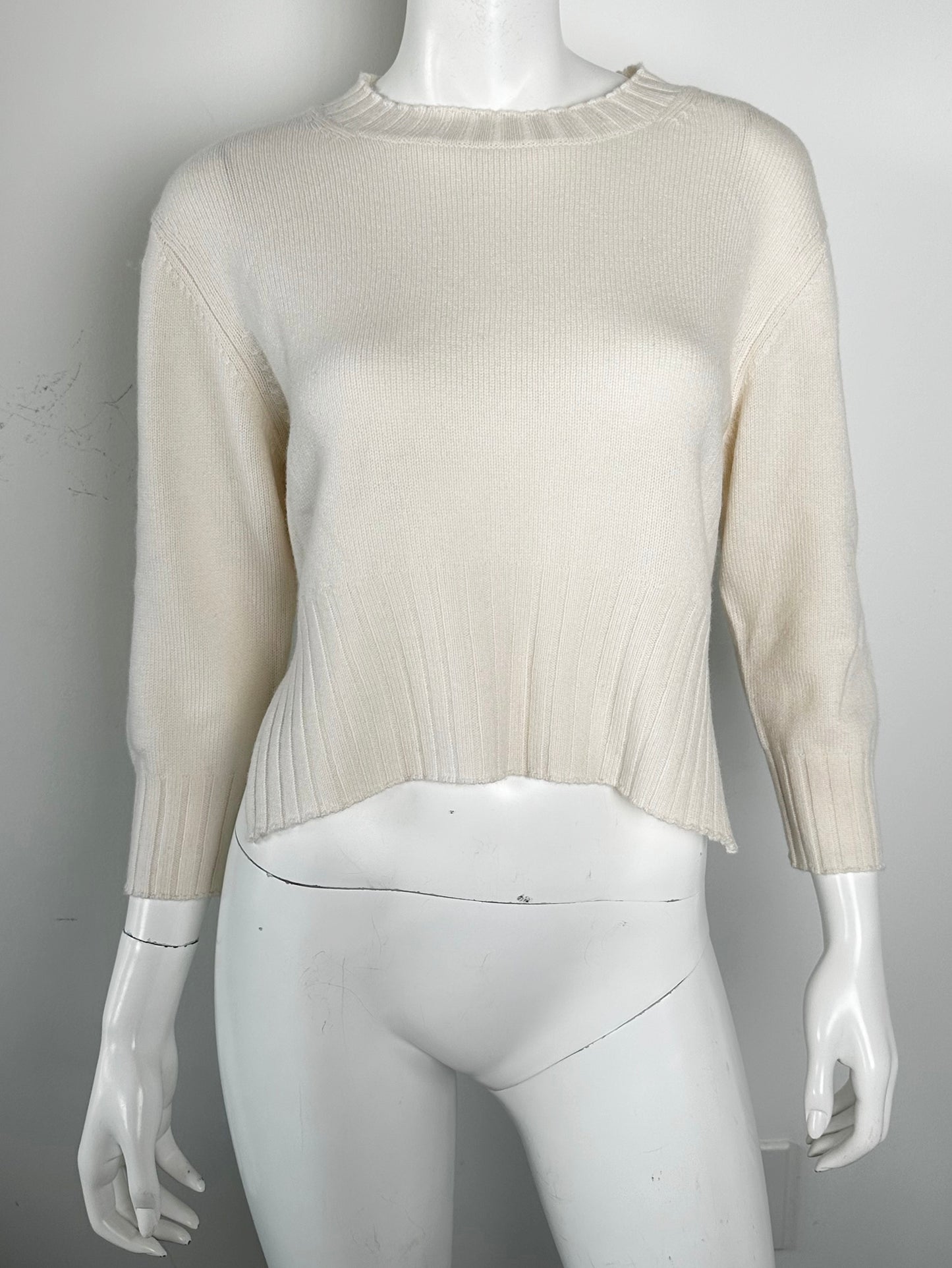 Mora Cashmere Sweater Size Medium