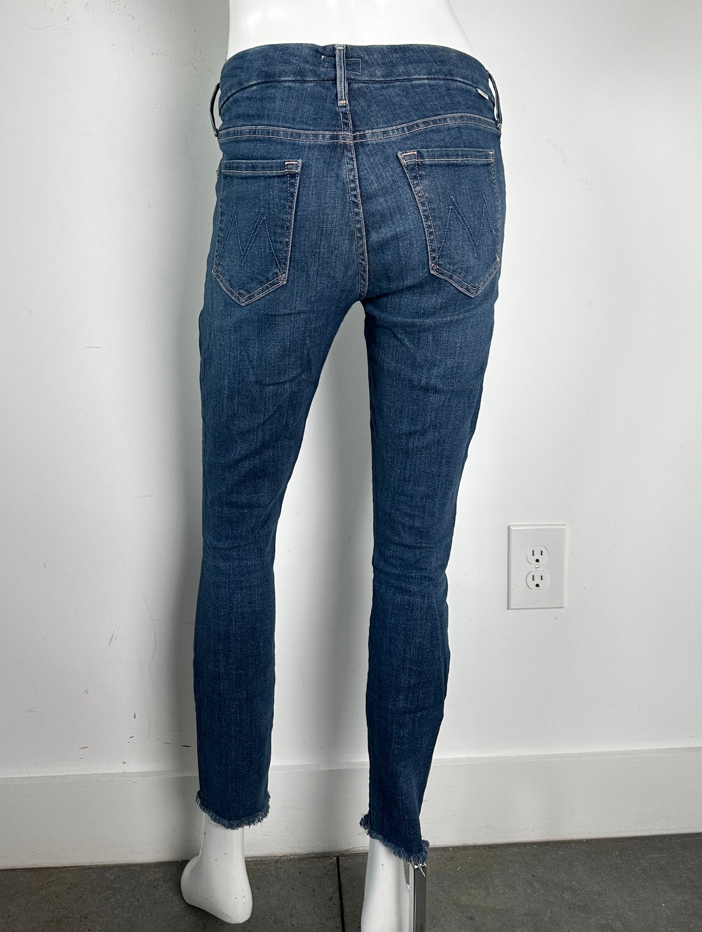 Looker Ankle Fray Jeans Size 28