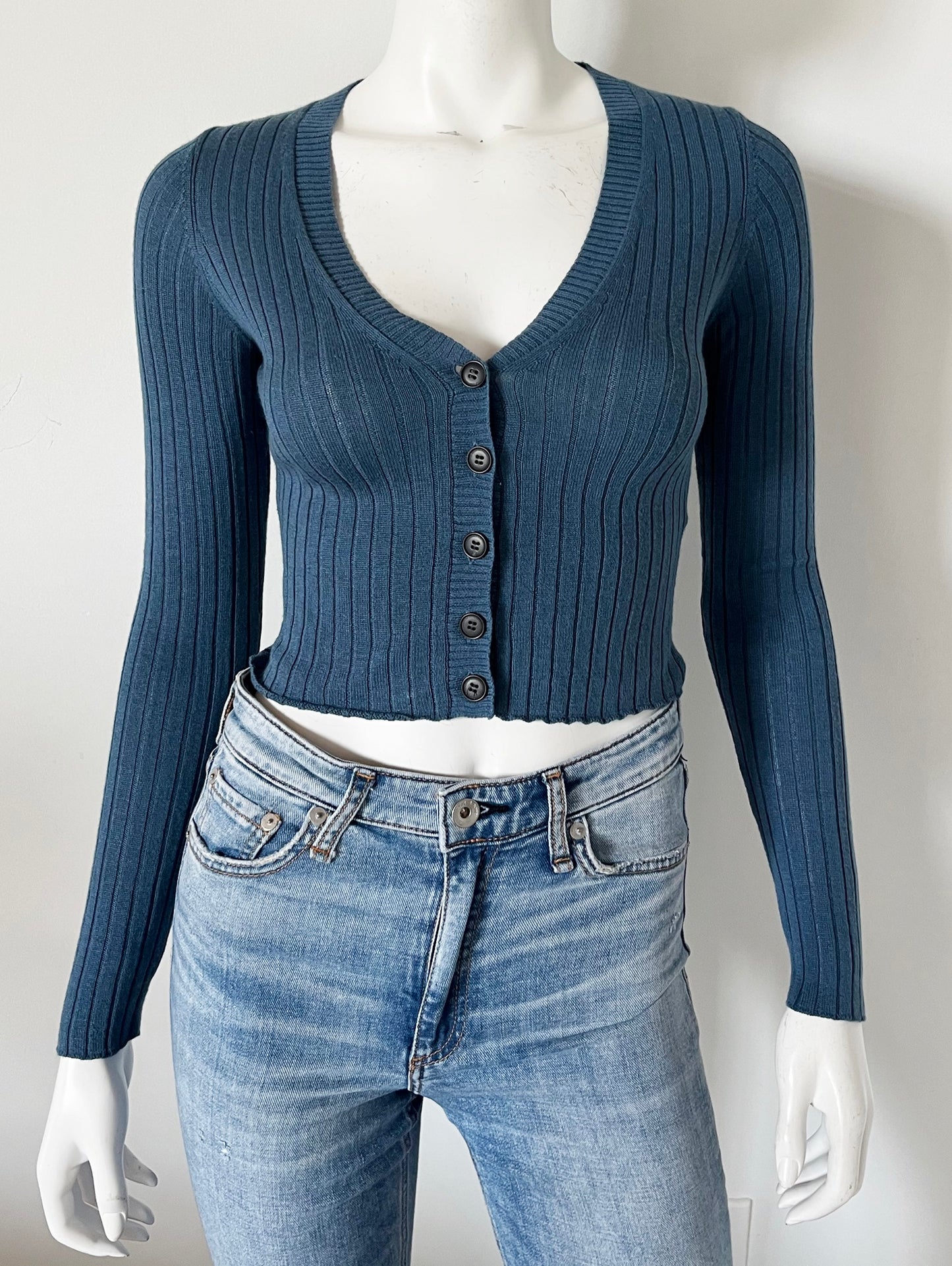 Ribbed Cropped Cardigan Size Small