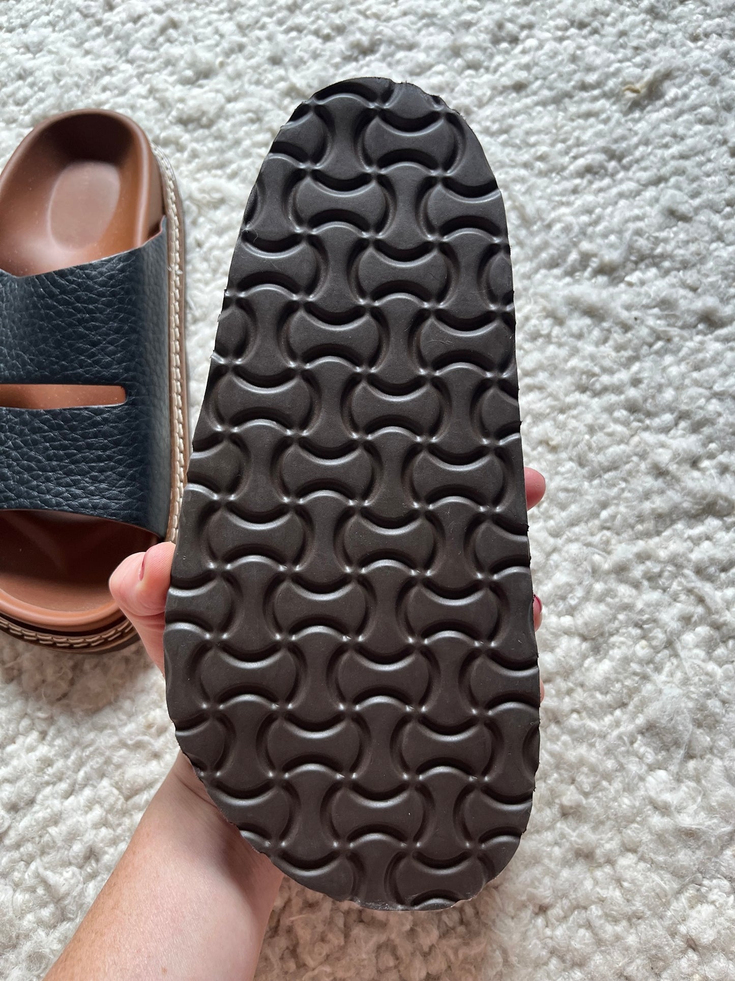Fabia Slip On Leather Sandals Size 37 NWOB