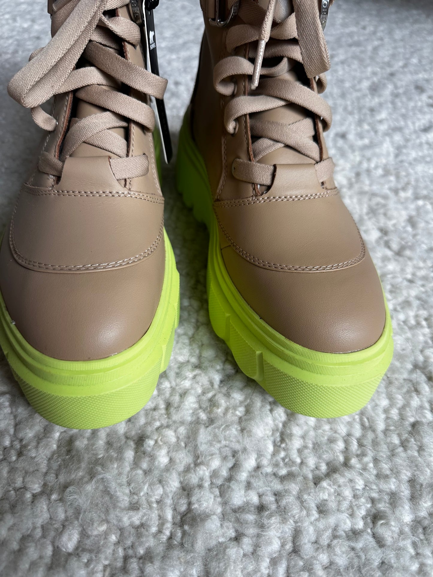 Caribou Leather Lace Up Boots Size 7.5