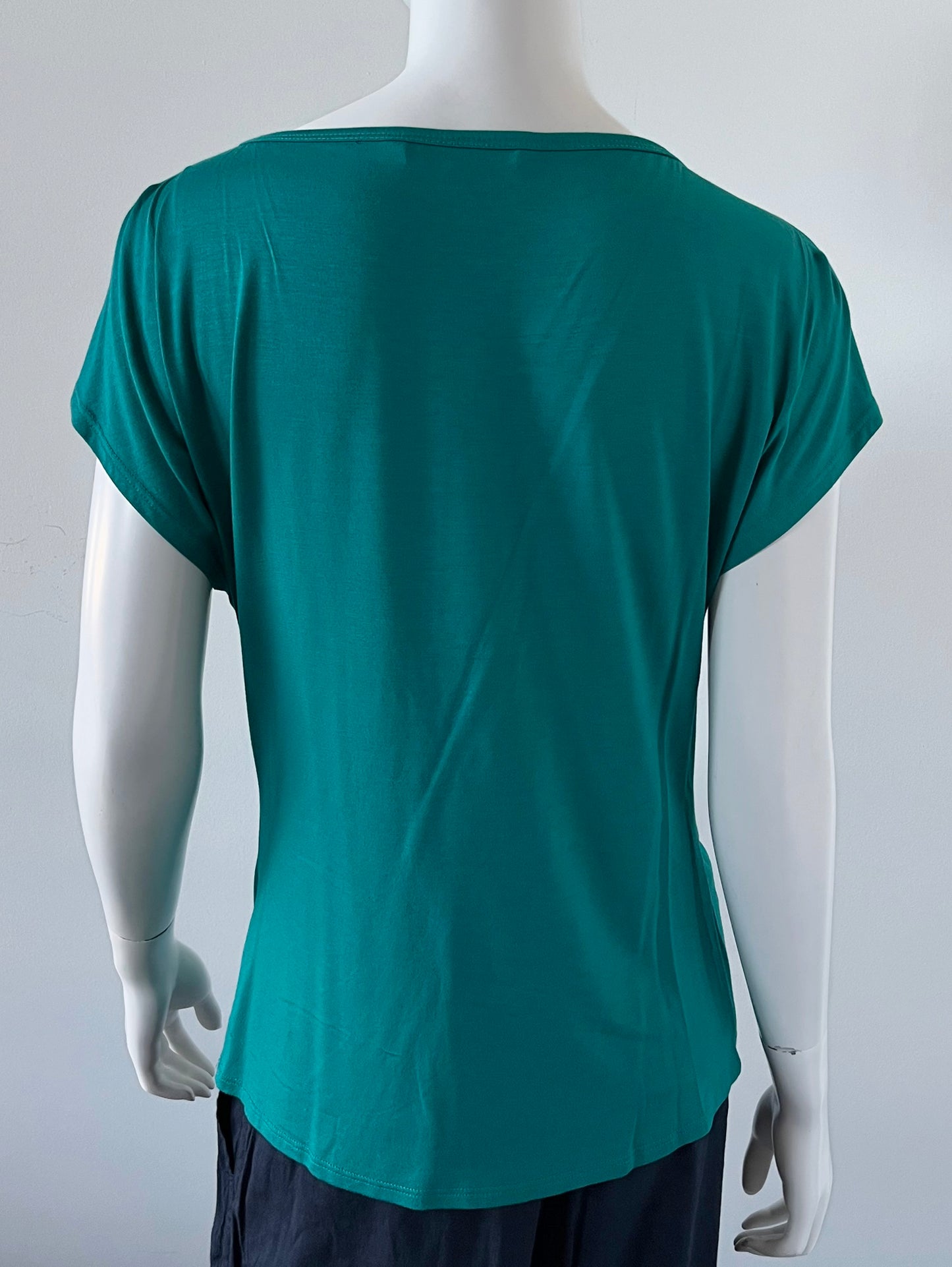 Twist Front Tee Size Medium