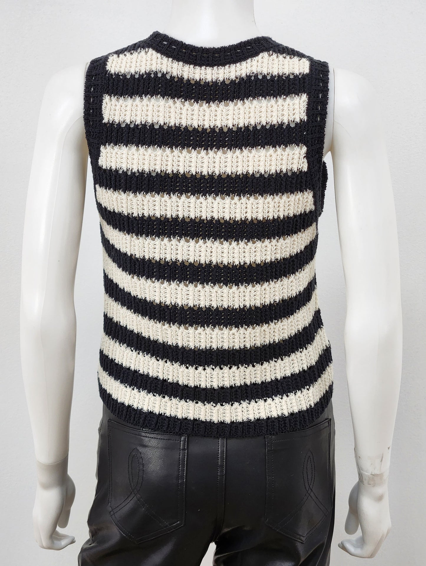Striped Knit Top Size Medium