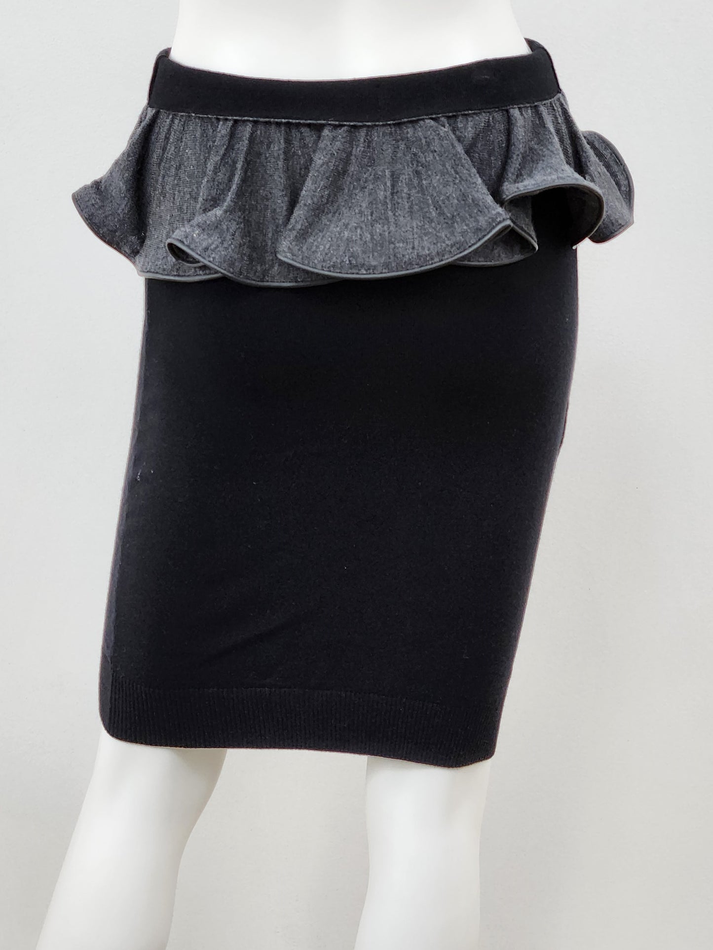 Ruffle Zip Front Skirt Size XS
