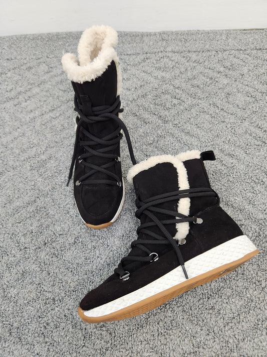 Fur Lined Boots Size 7