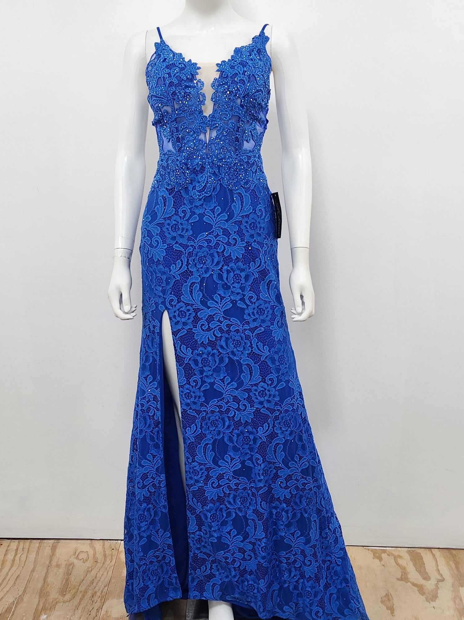 Stretch Lace Gown Size 6