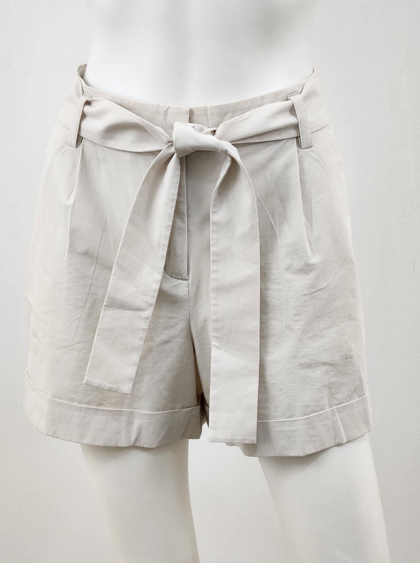 High Rise Tie Waist Shorts Size 6