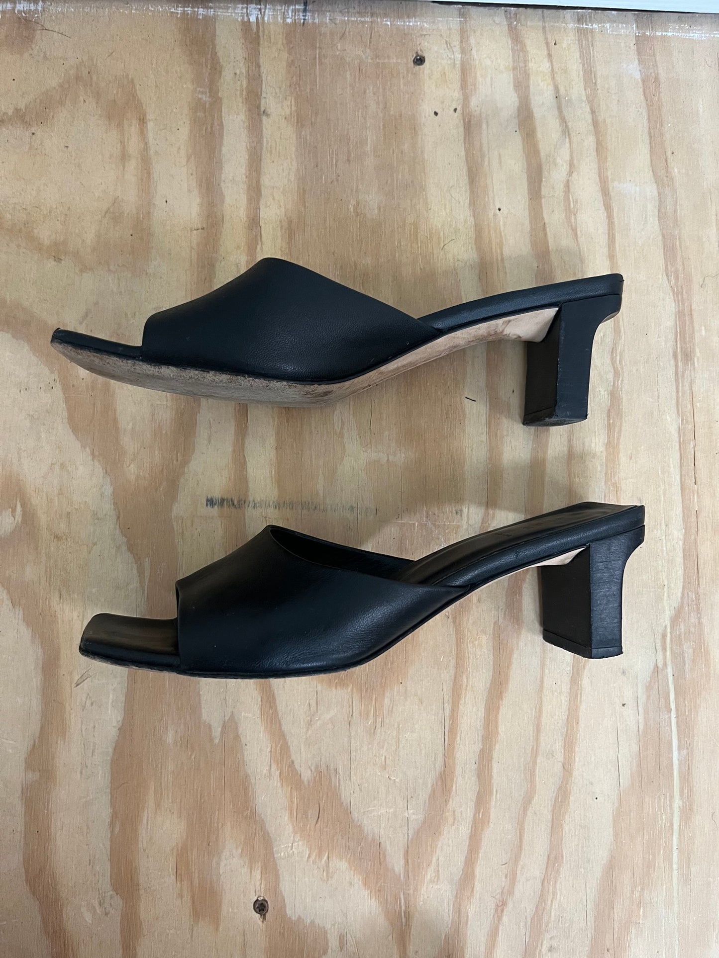 Heeled Open Toe Sandals Size 37
