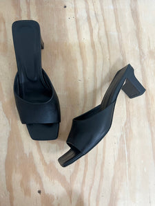 Heeled Open Toe Sandals Size 37
