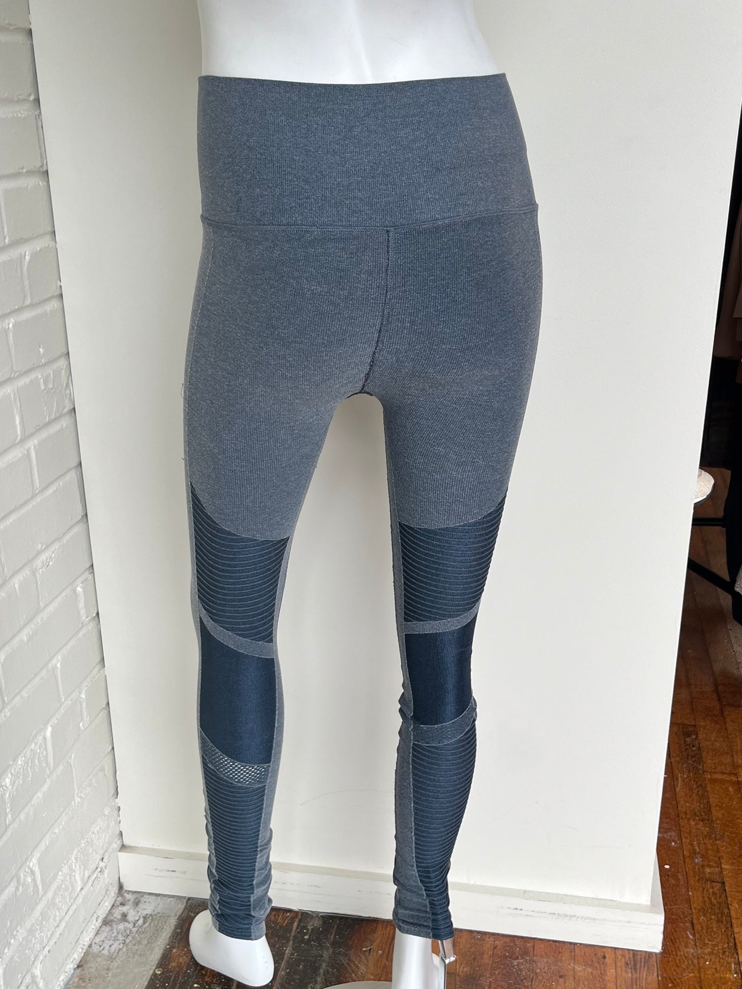 High Rise Leggings Size Small