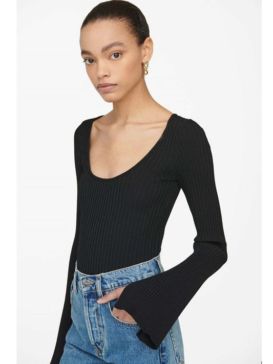 Scarlet Scoop Neck Ribbed Top Size Medium