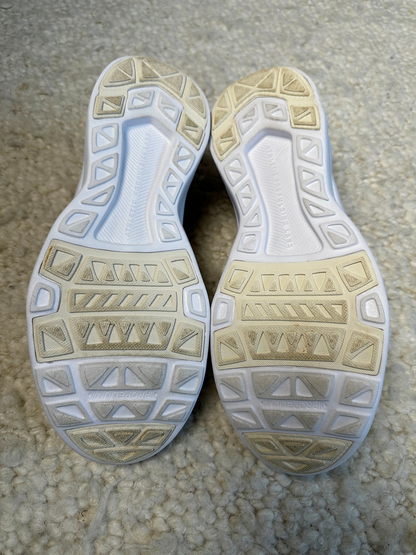 Techloom Bliss Sneakers Size 7.5