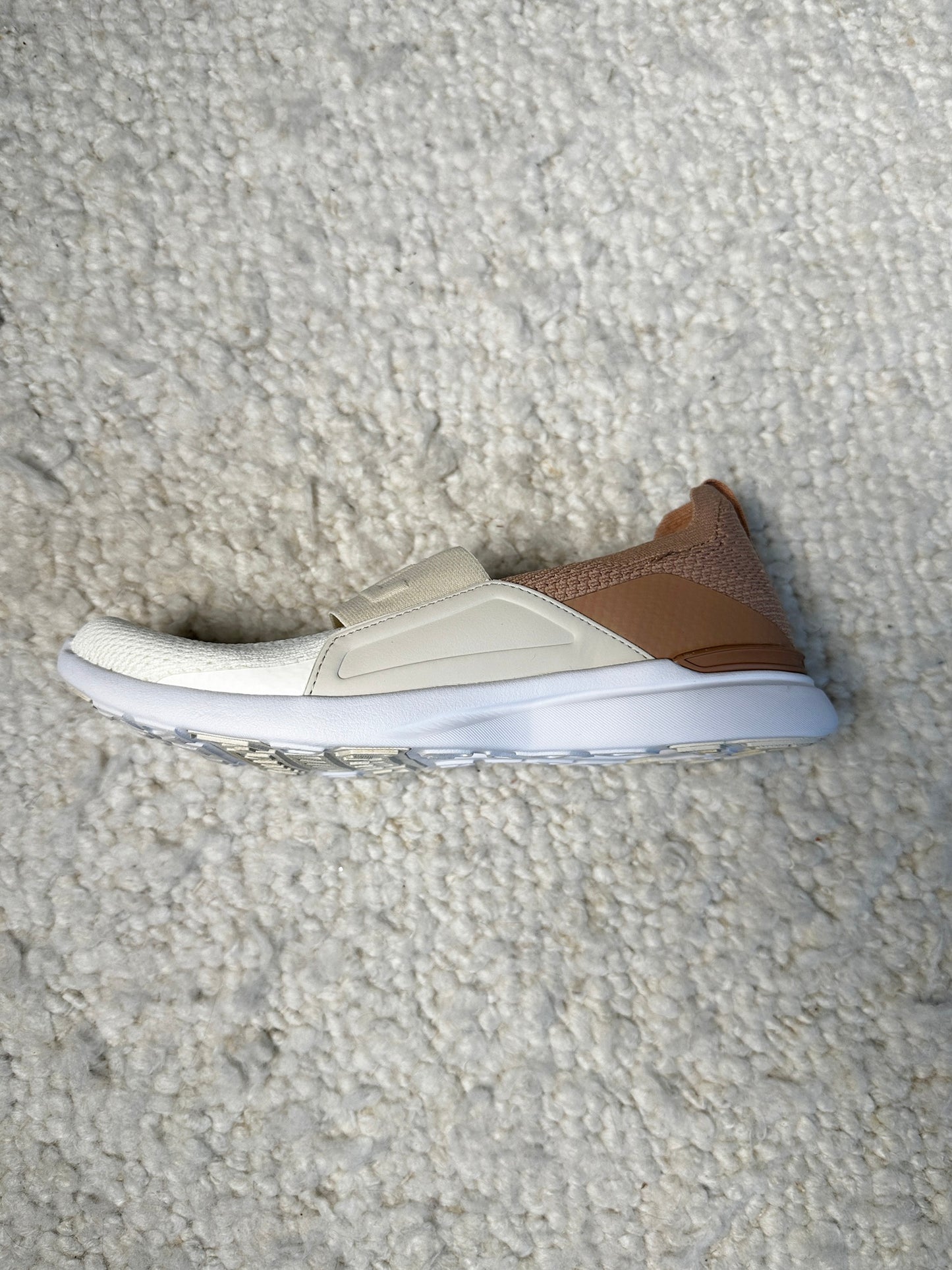 Techloom Bliss Sneakers Size 7.5