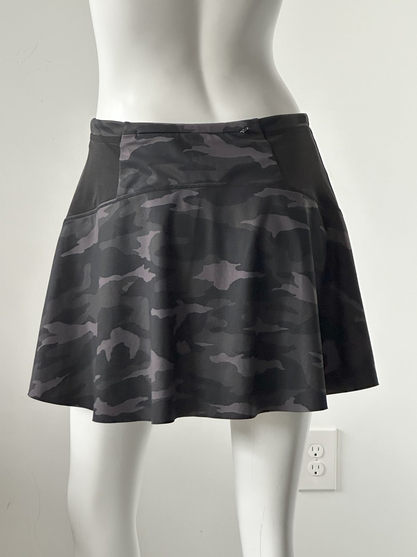 Camo Skirt Size XS
