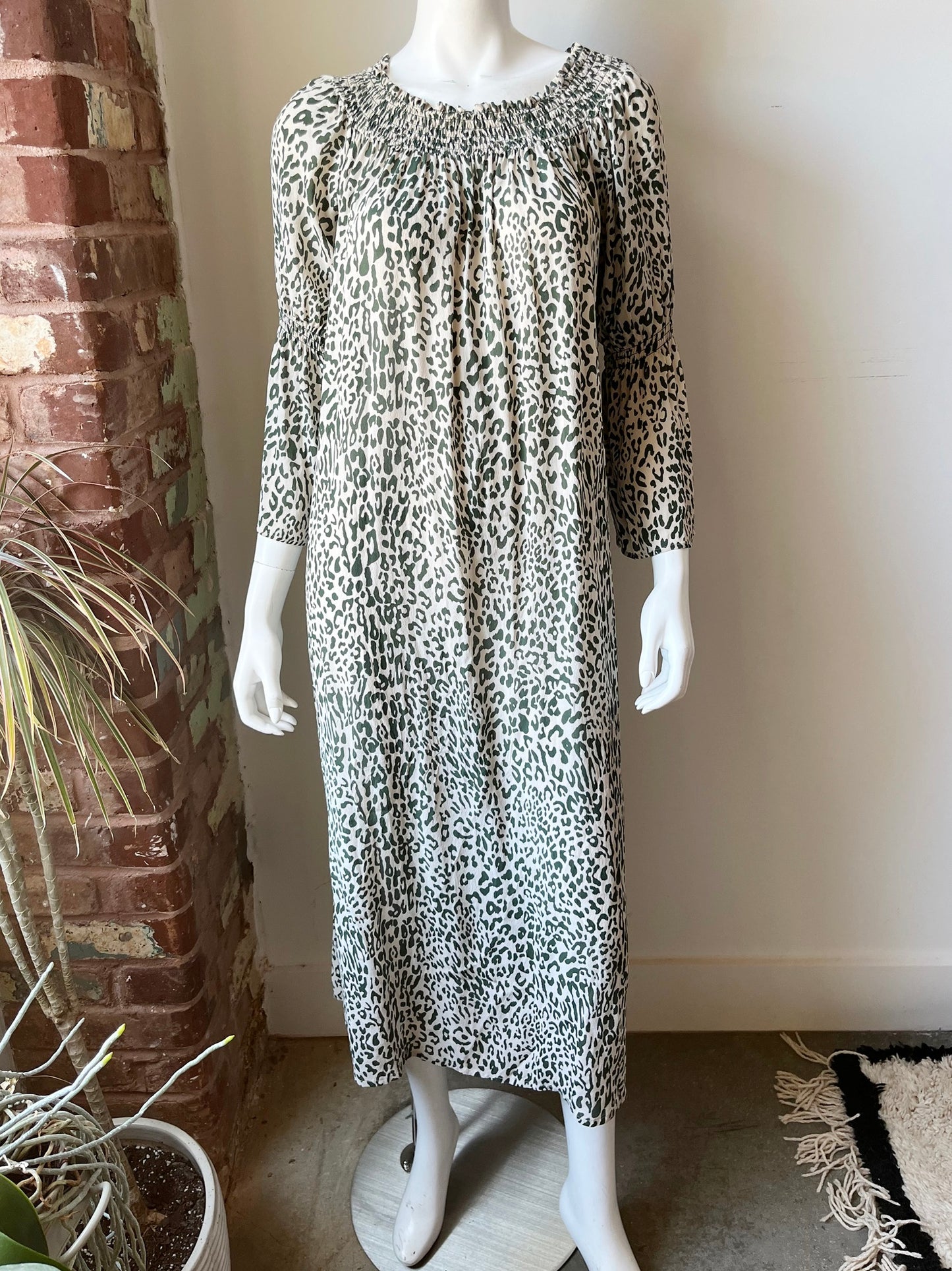Amalie Dress Size Small