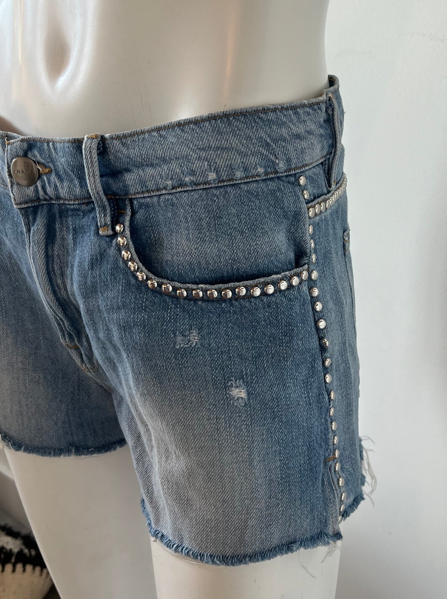 Le Studded Shorts Size 27
