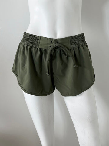 Easy Does It Shorts Size Small NWT