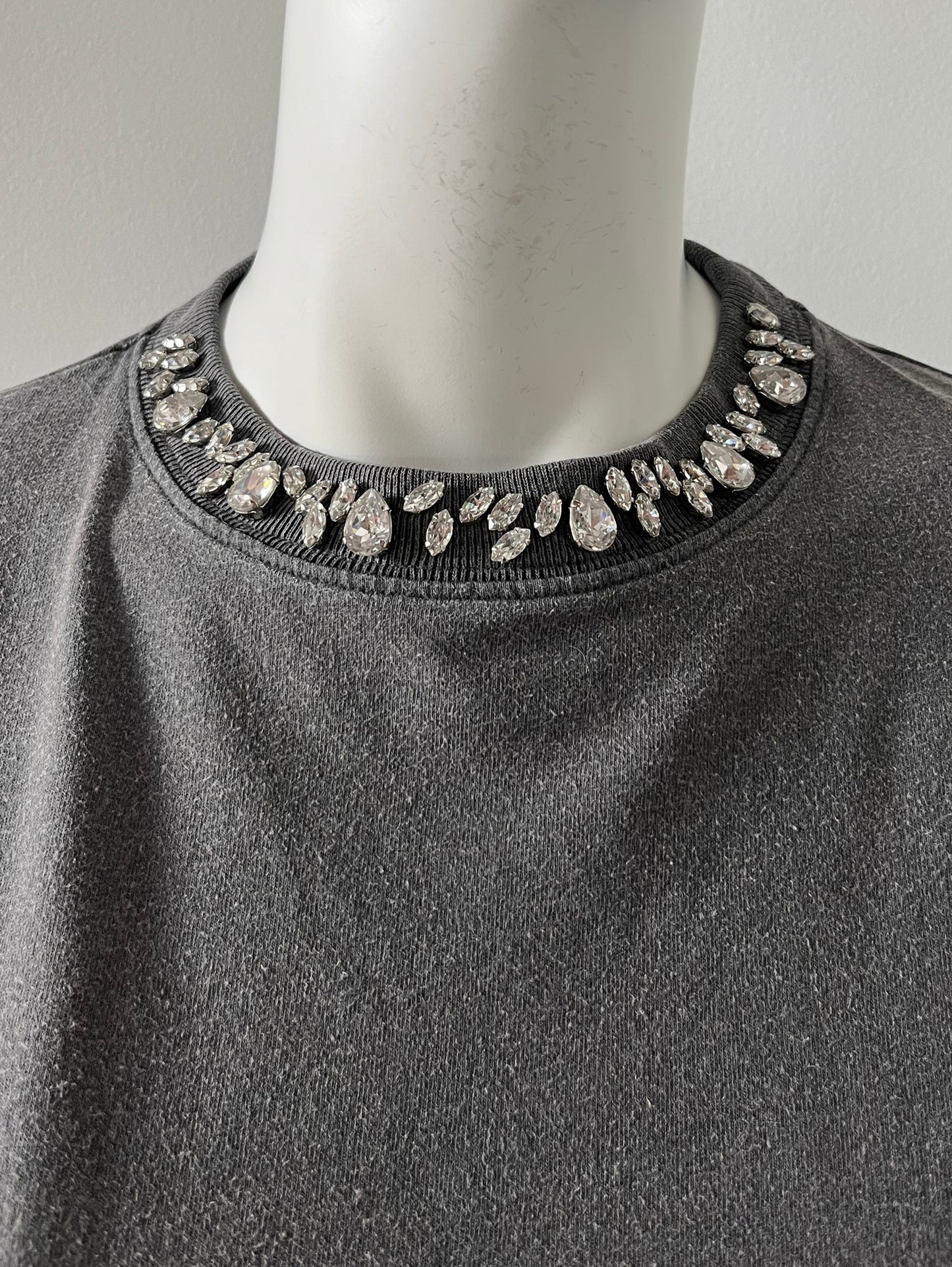 Anthracite Gray T-Shirt with Crystals Size XS