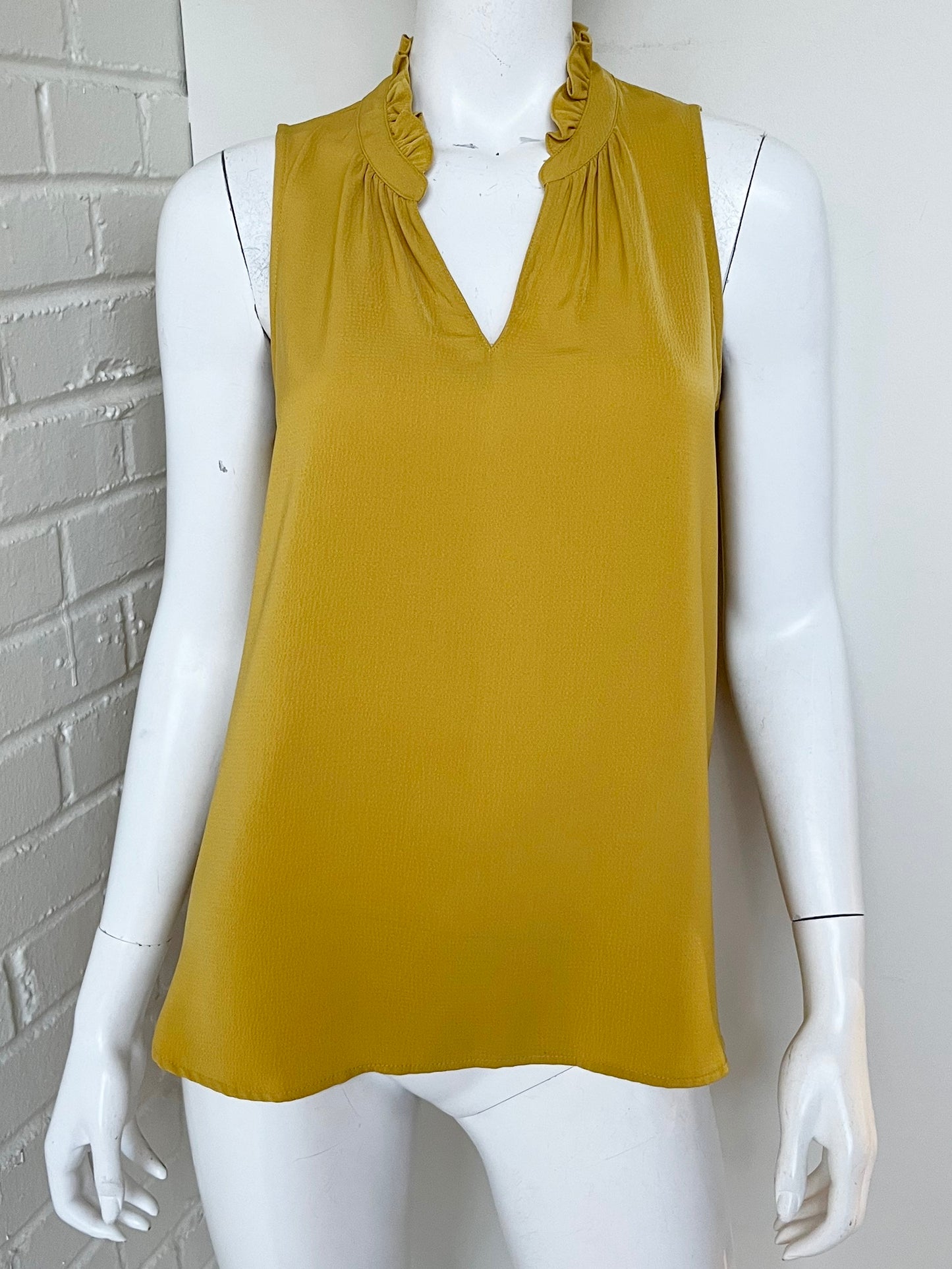 Sleeveless V Neck Blouse Size Medium