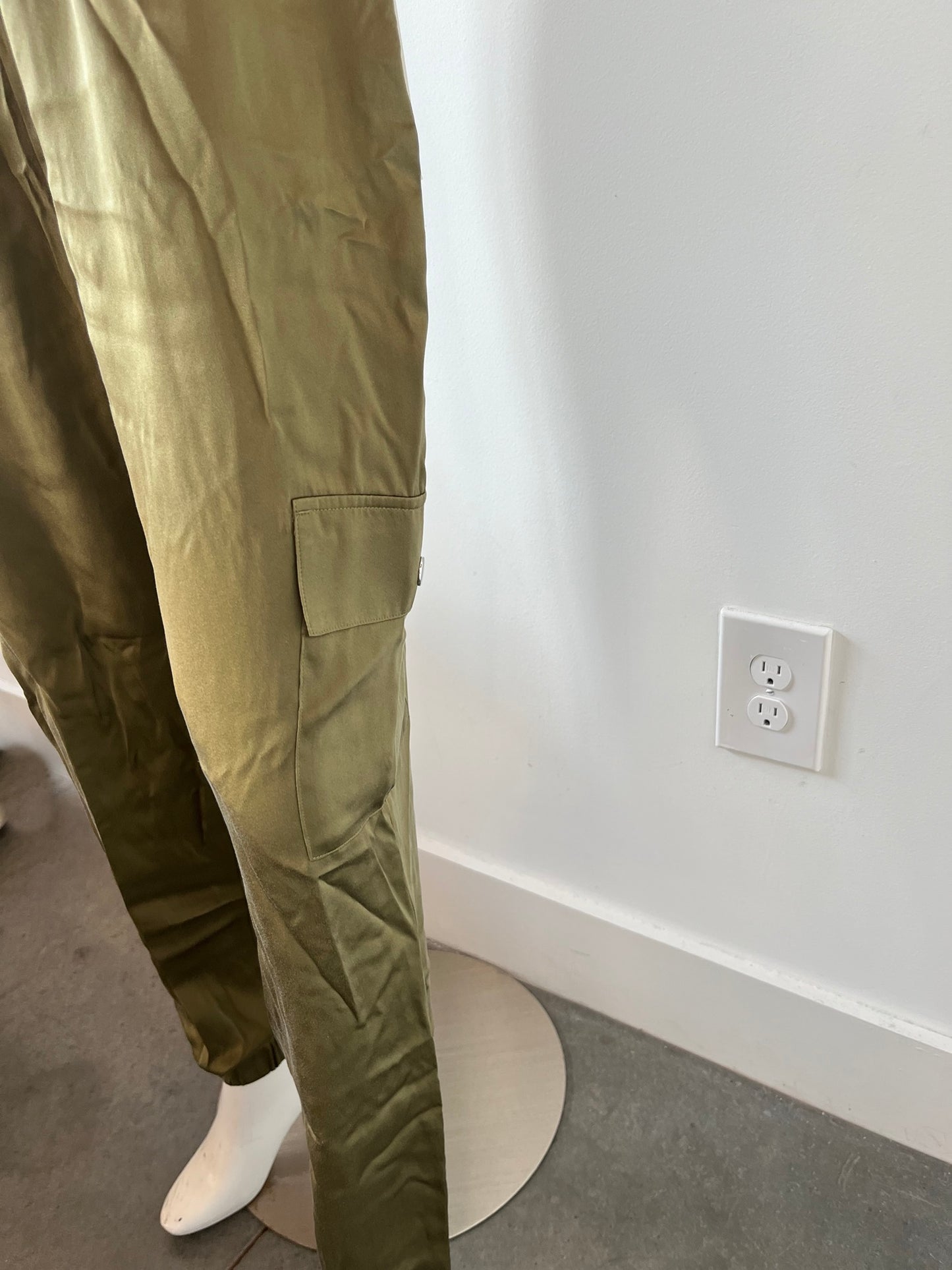 Silk Cargo Pants Size Large NWT