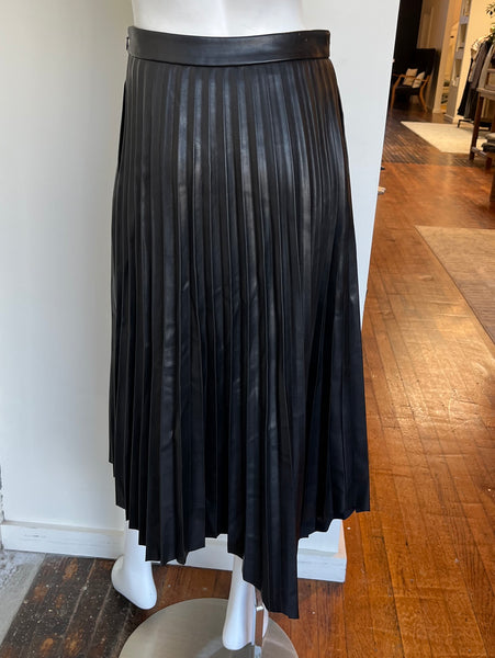 Jayla Pleated Vegan Leather Skirt Size 6