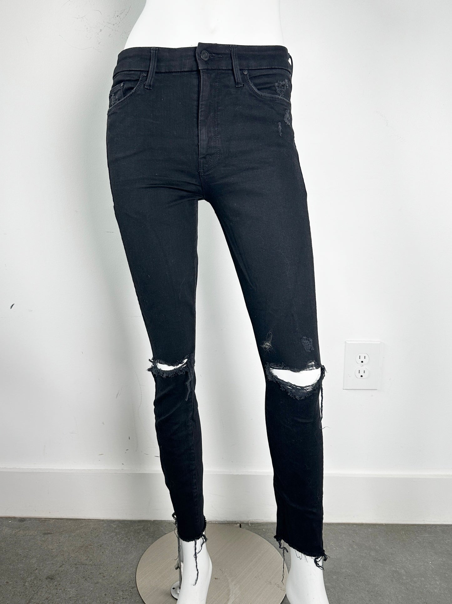 Looker Ankle Fray Jeans Size 28