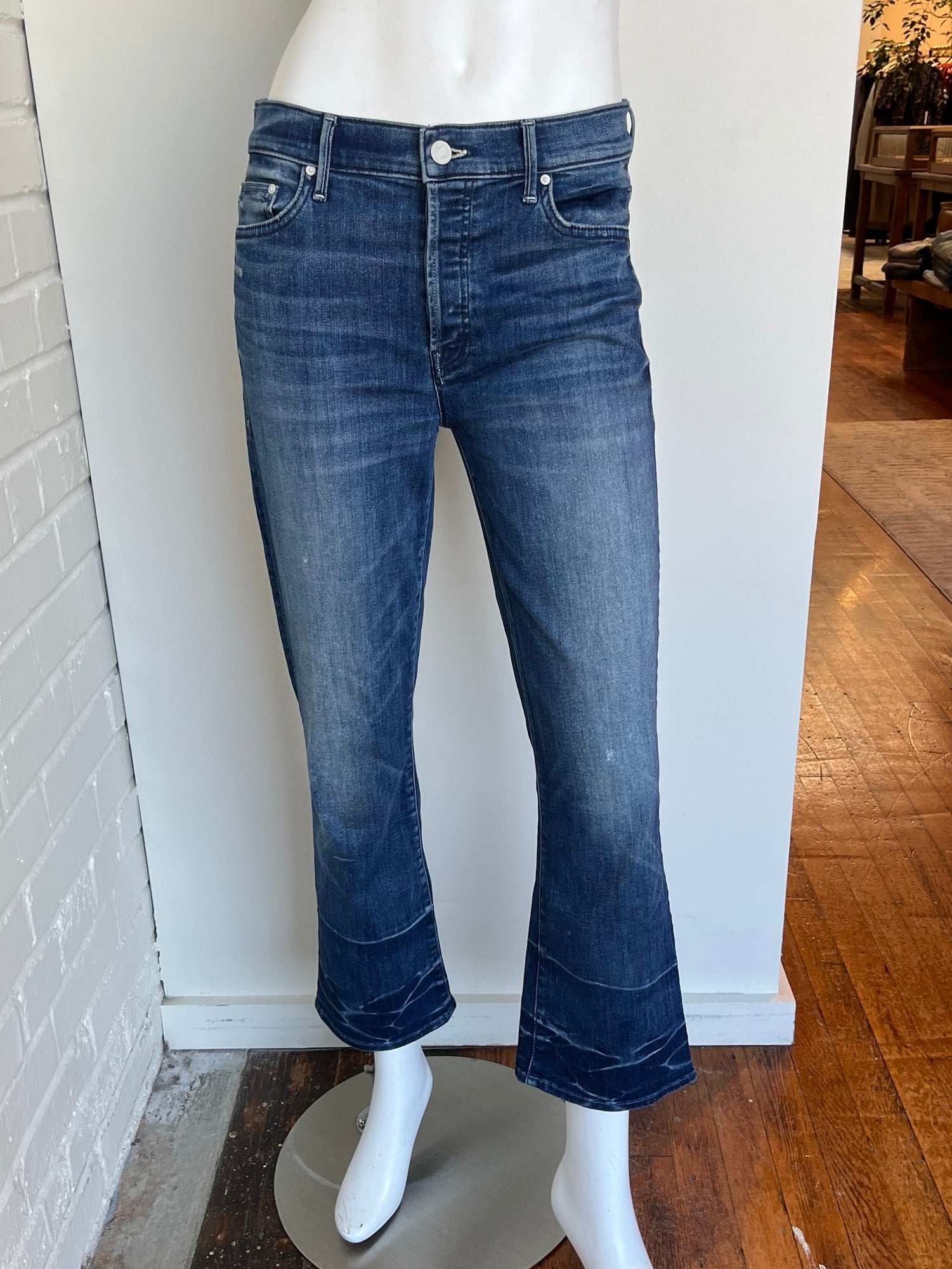Button Insider Crop Jeans Size 29