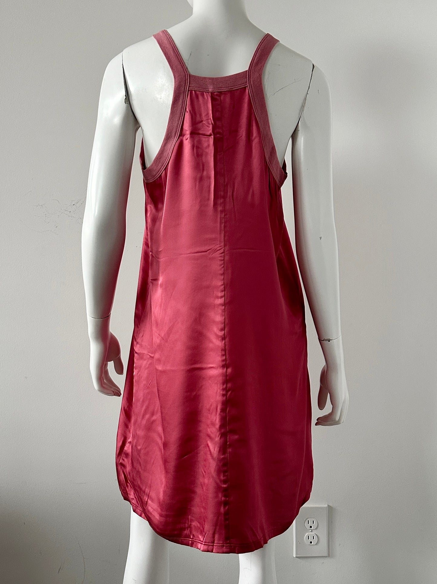 Justine Sleeveless V-Neck Dress Size Large NWT