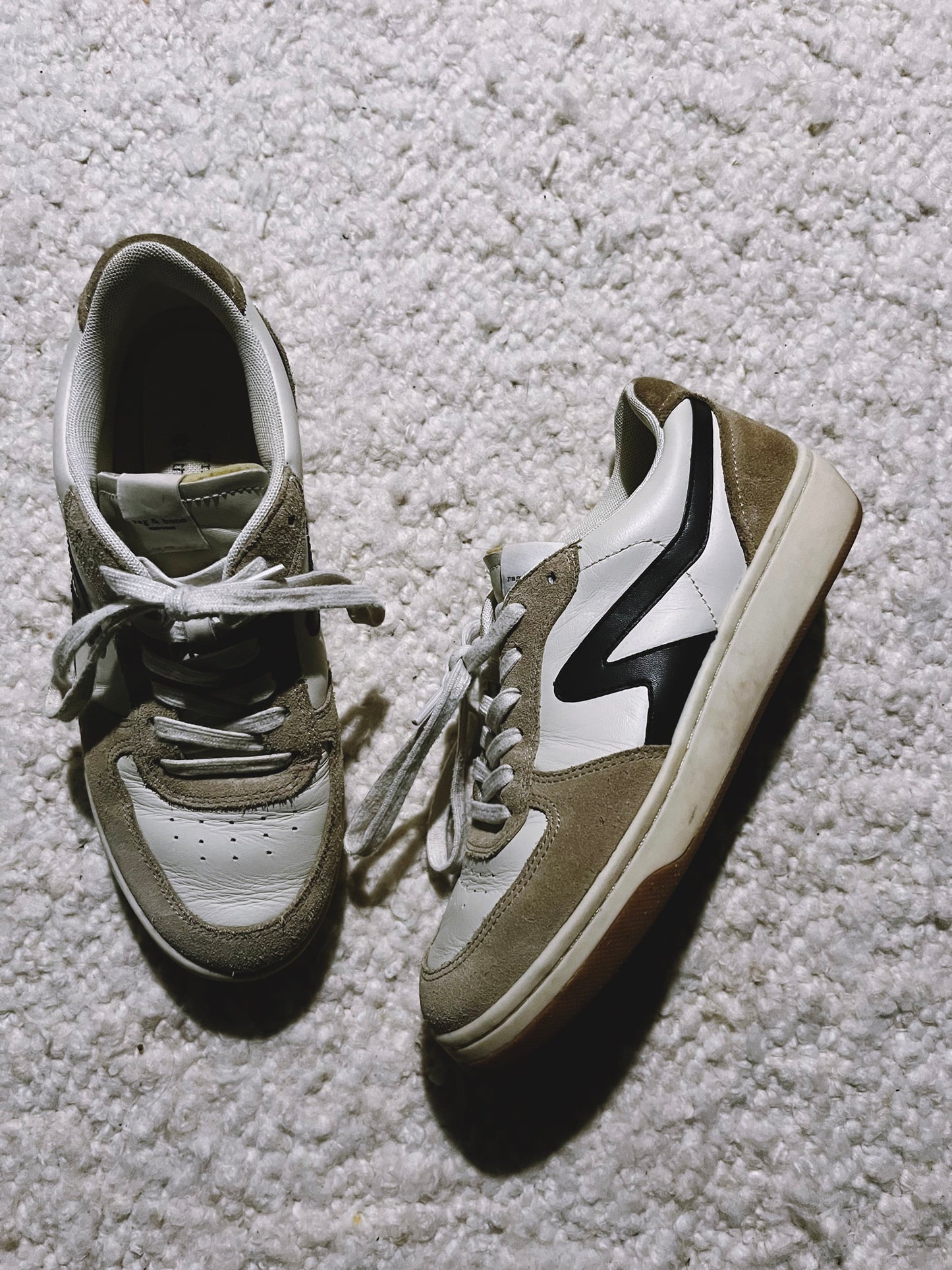 Retro Court Sneakers Size 39