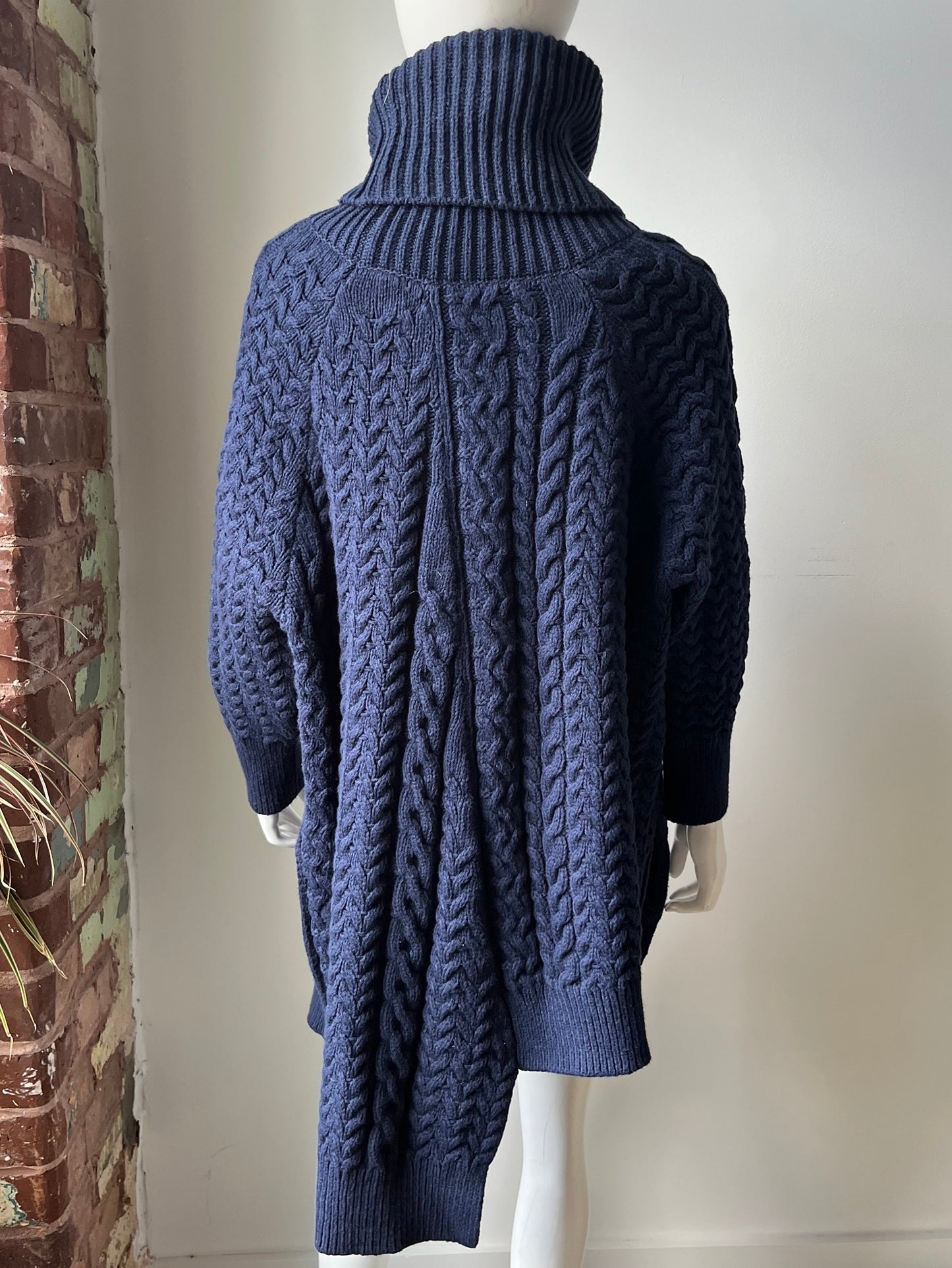 Aran Stitch Cape Sweater Size Small NWT