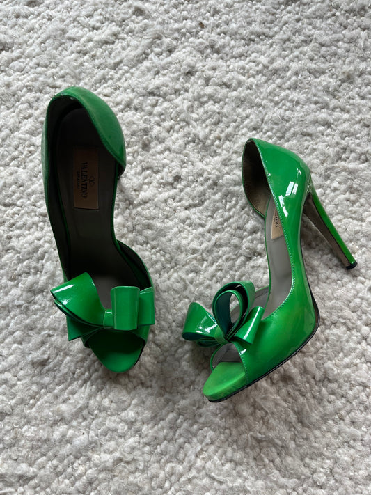 D'Orsay Patent Leather Bow Heels Size 37.5