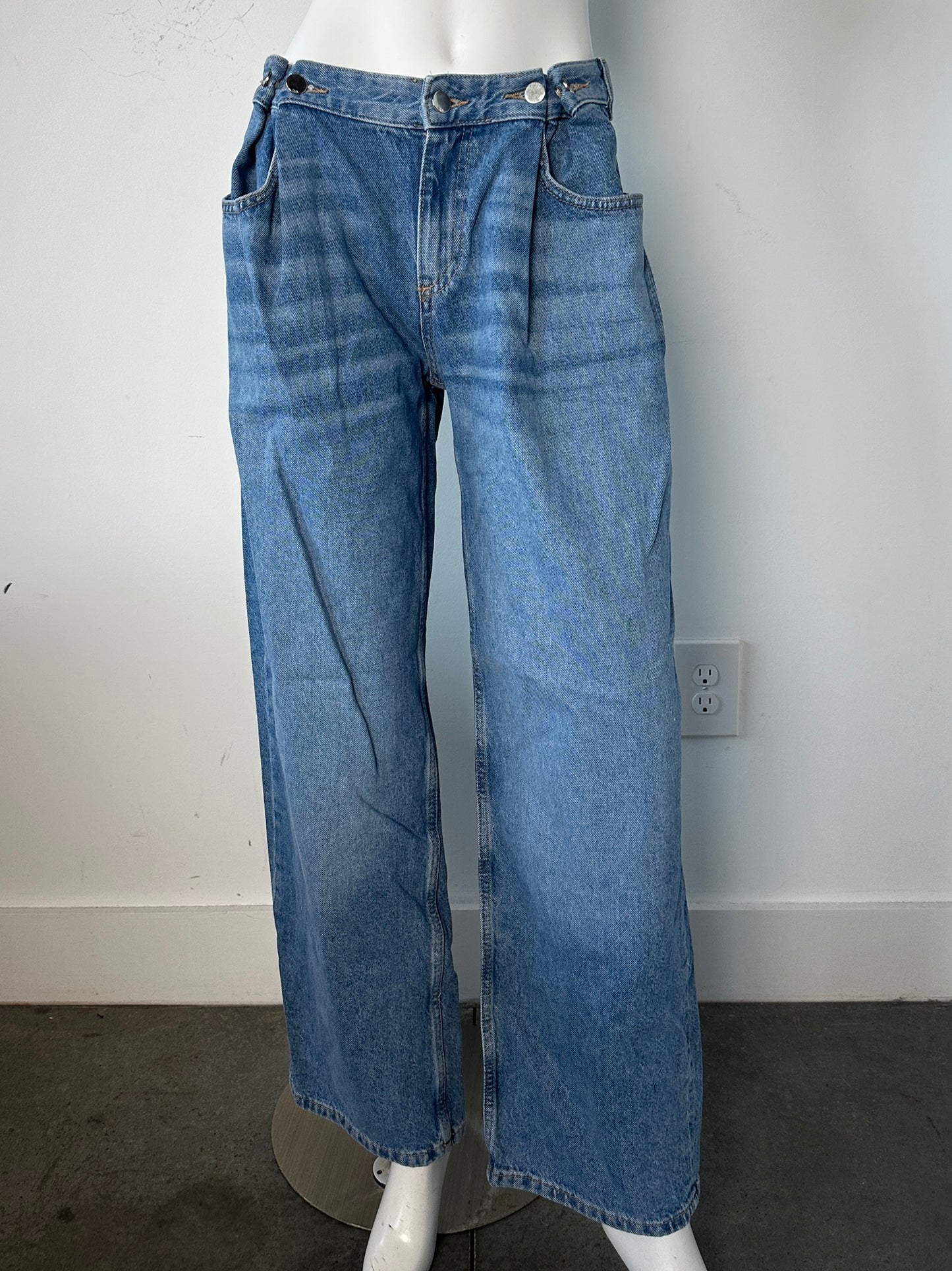Loose Fit Jeans Size 2