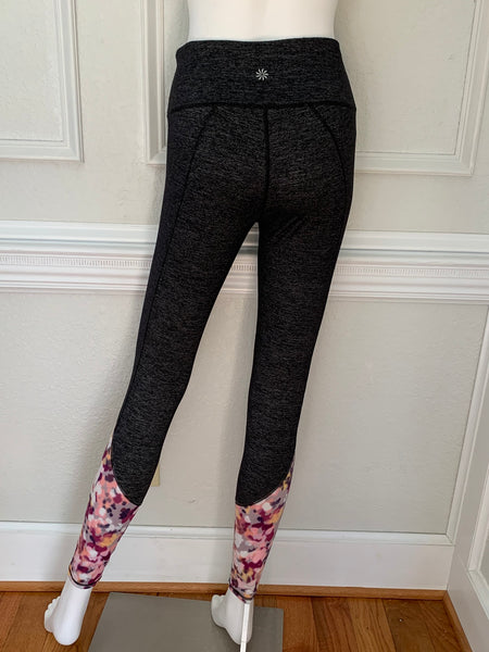 High Rise Leggings with Floral Trim Size Small