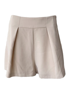 High Waisted Shorts Size Medium - lesfilsconsignment