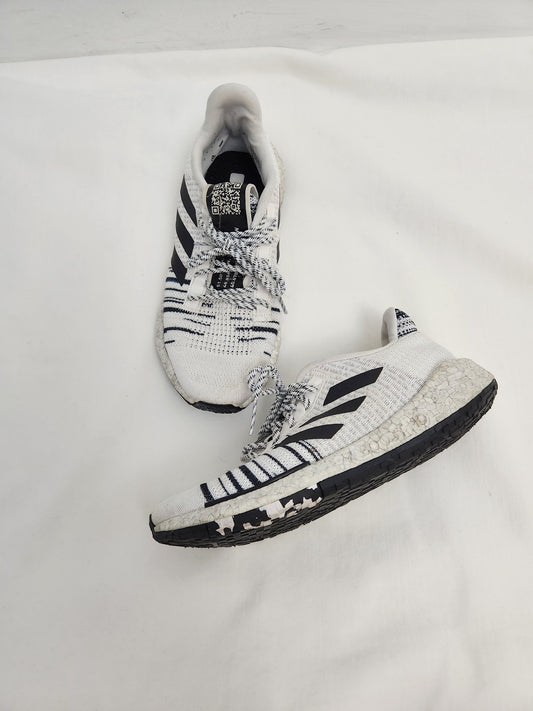 Boost Sneakers Size 6