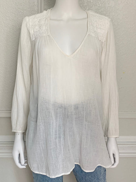 Picnic Embroidered Top Size Small