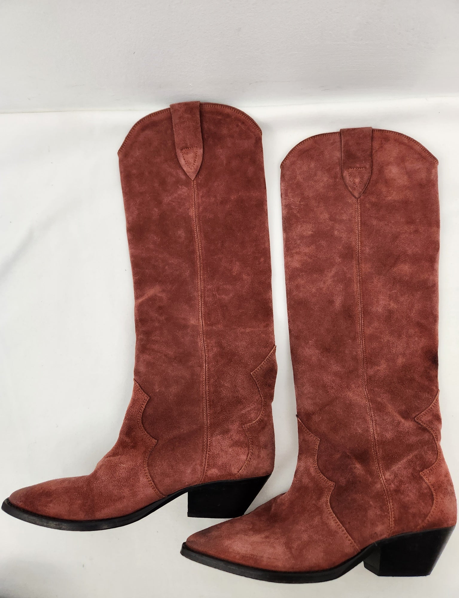 Denvee Tall Suede Boots Size 38